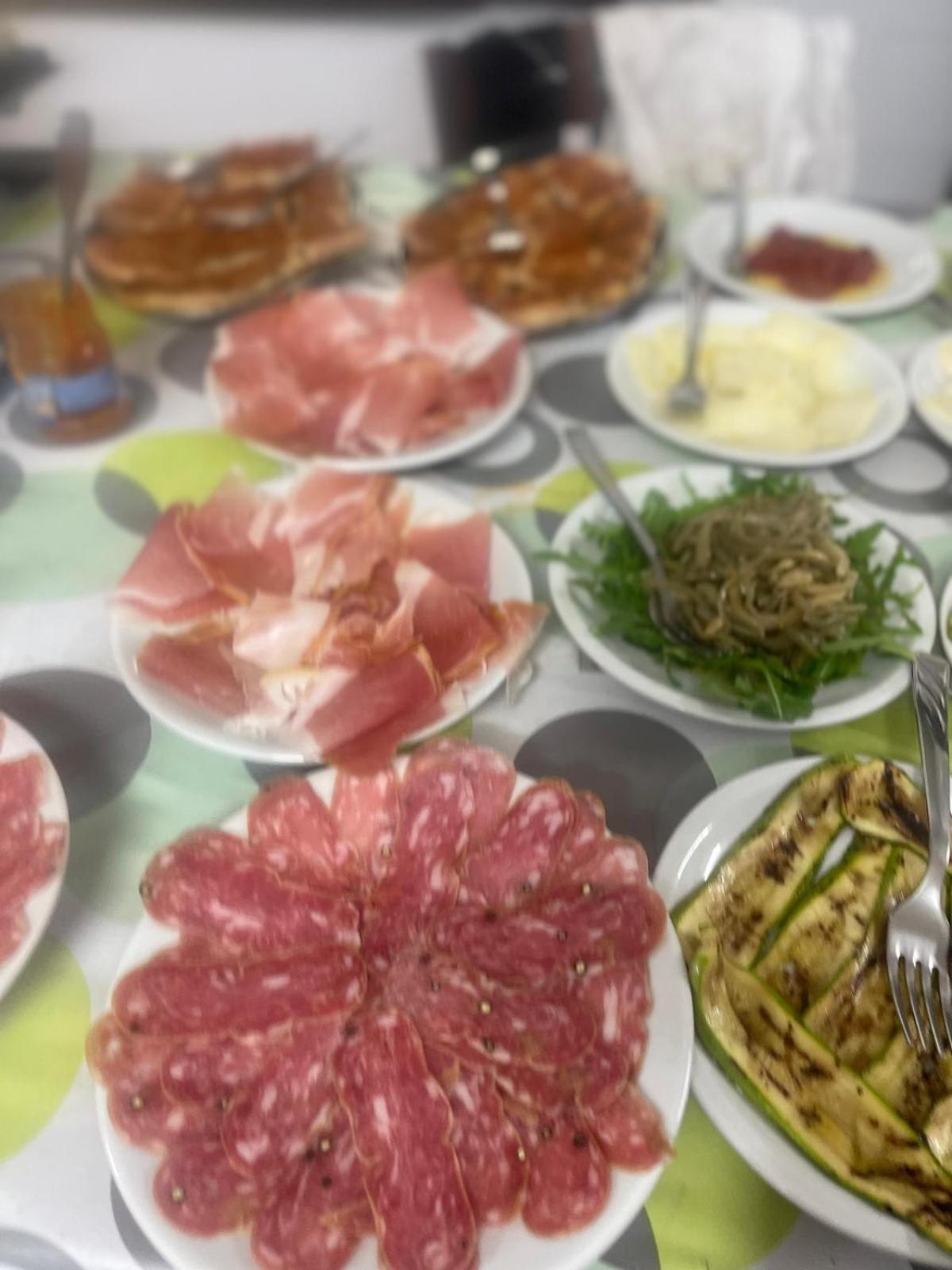 Agriturismo Tre Elle 아크리 외부 사진